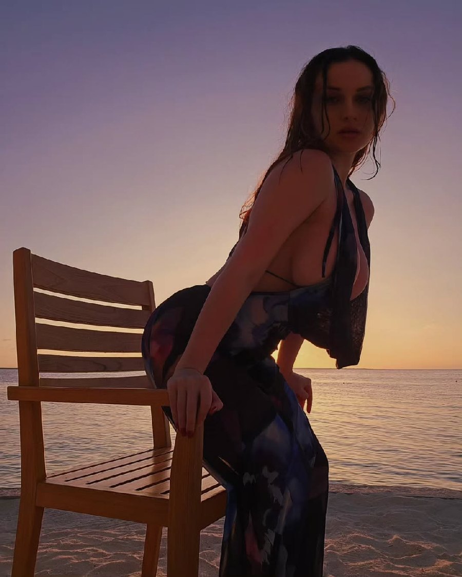 Sexy girl Miranda Faith nude in Makati