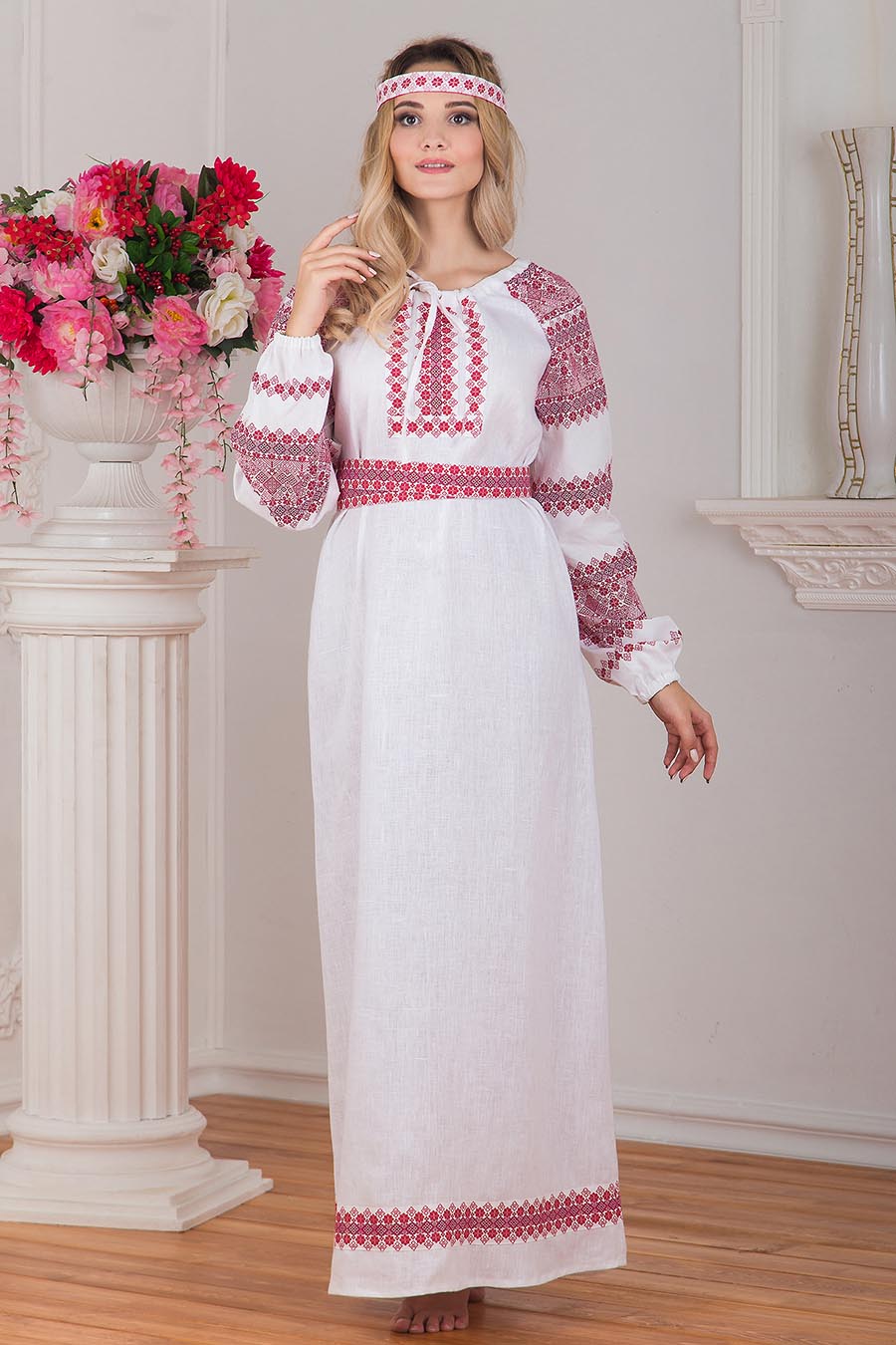 Women in Slavic costumes in Makati