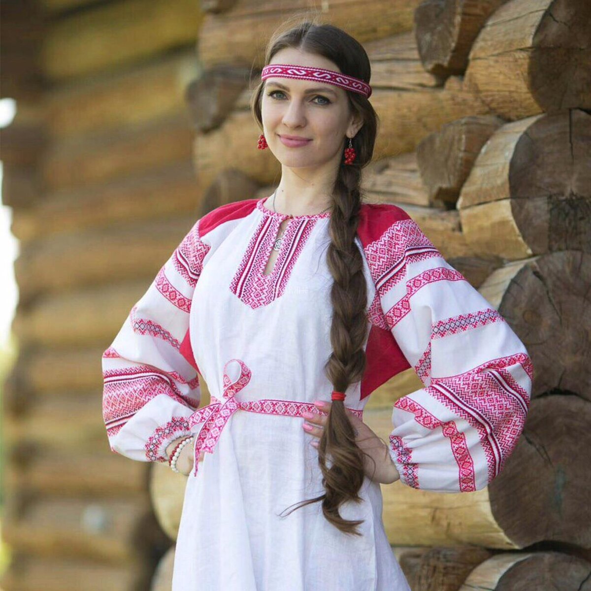 Girls in Slavic costumes in Makati