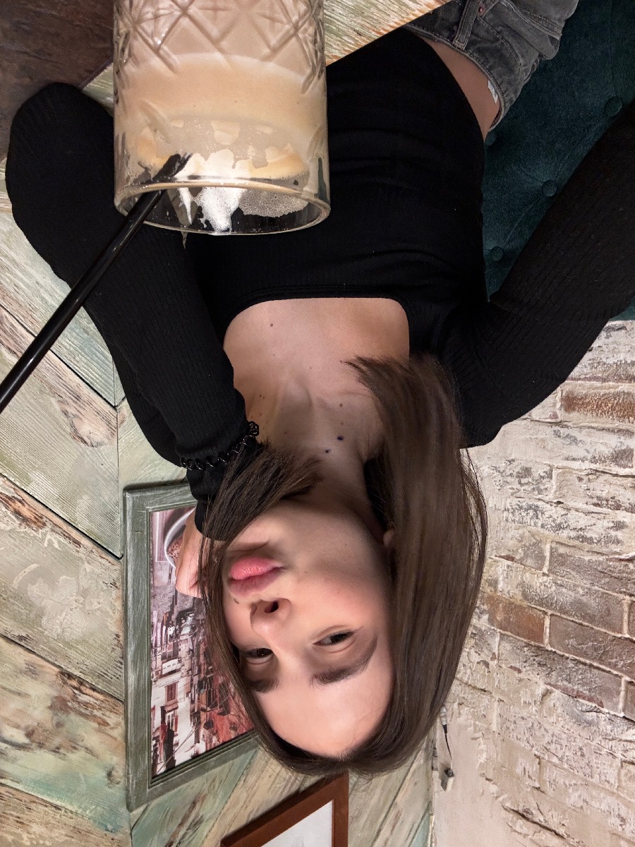 Fresh photos, fresh mood — Tina online in Makati